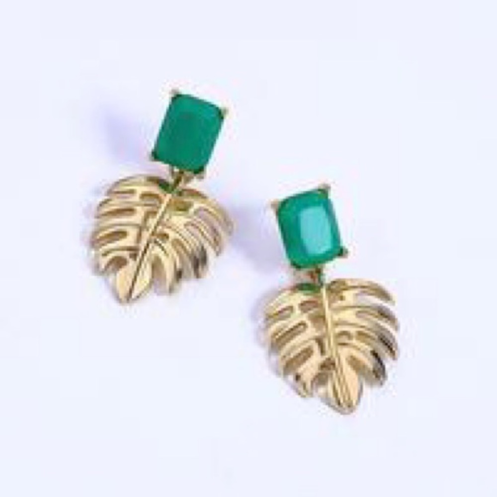 Accessories... - Picture 4 of 8